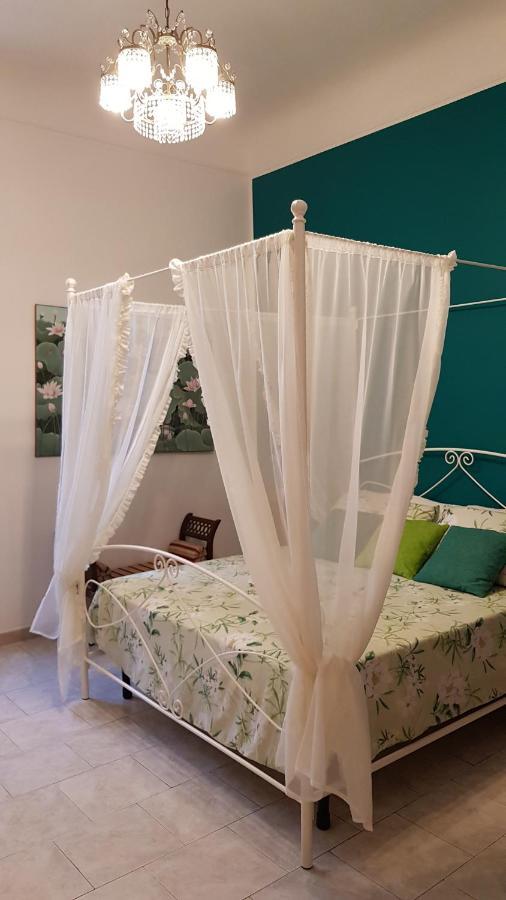Amanda'S Dream Apartment Taranto Exterior photo