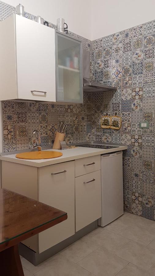 Amanda'S Dream Apartment Taranto Exterior photo